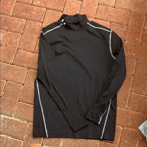 Under Armour Black and Gray Long Sleeve Tee - Picture 1 of 4